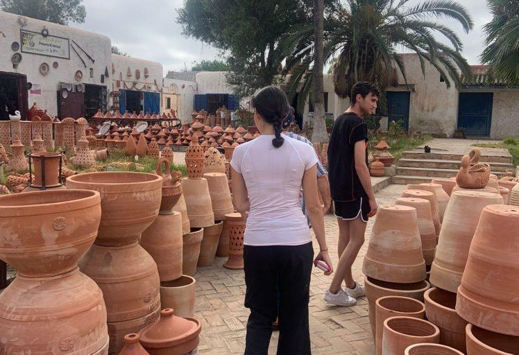moroccan pottery and handicraft